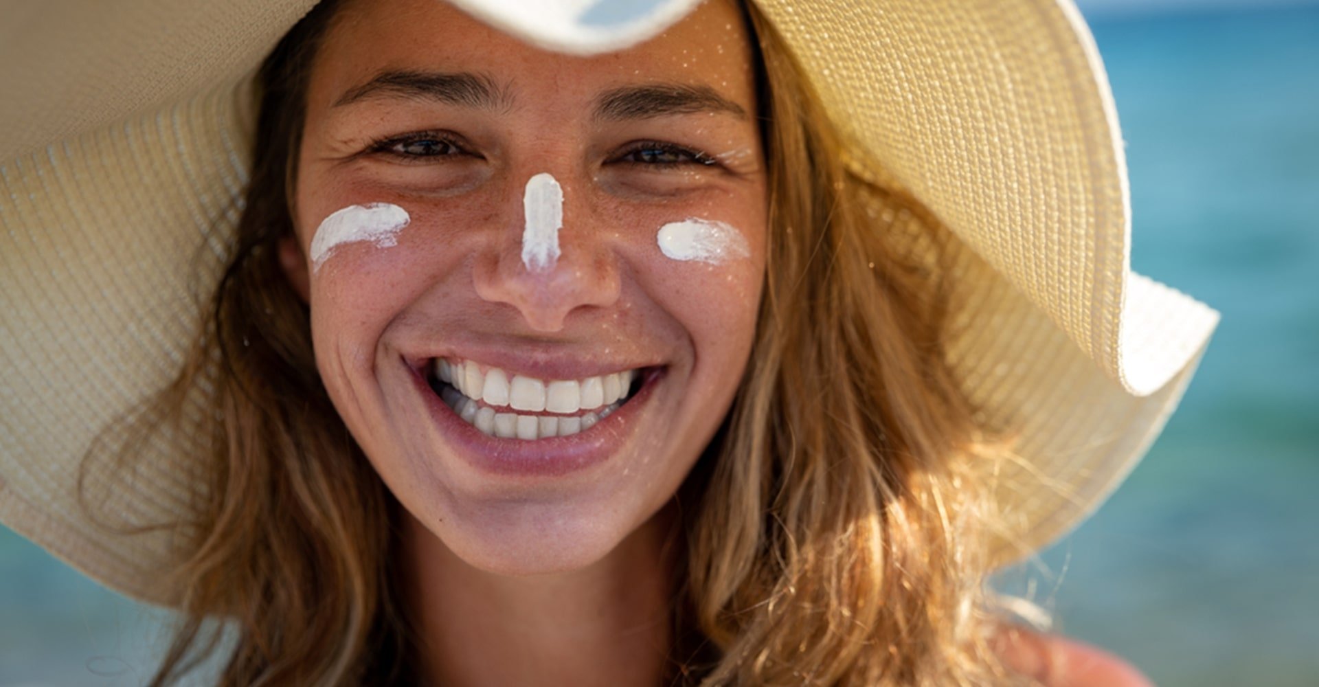 Qual melhor protetor solar facial para rosto com acne?